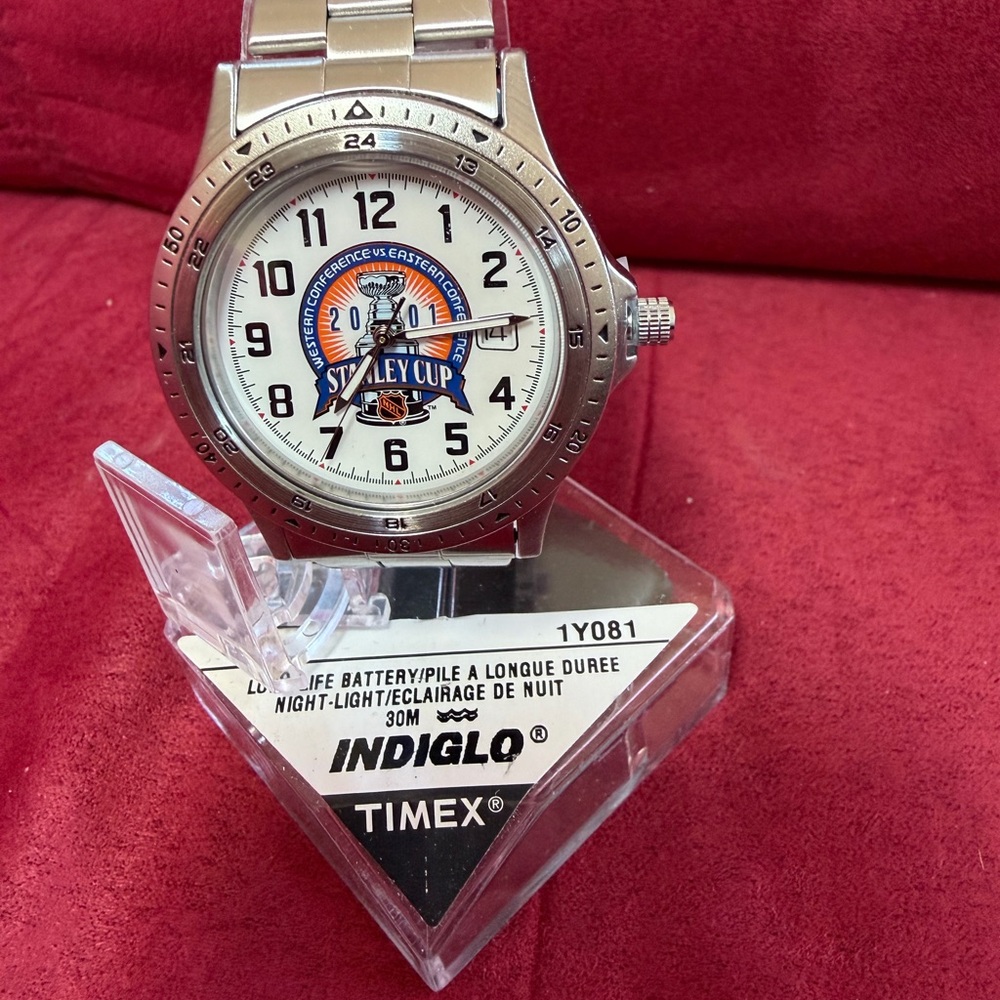 Timex Silver Watch with 2001 Stanley Cup Dial